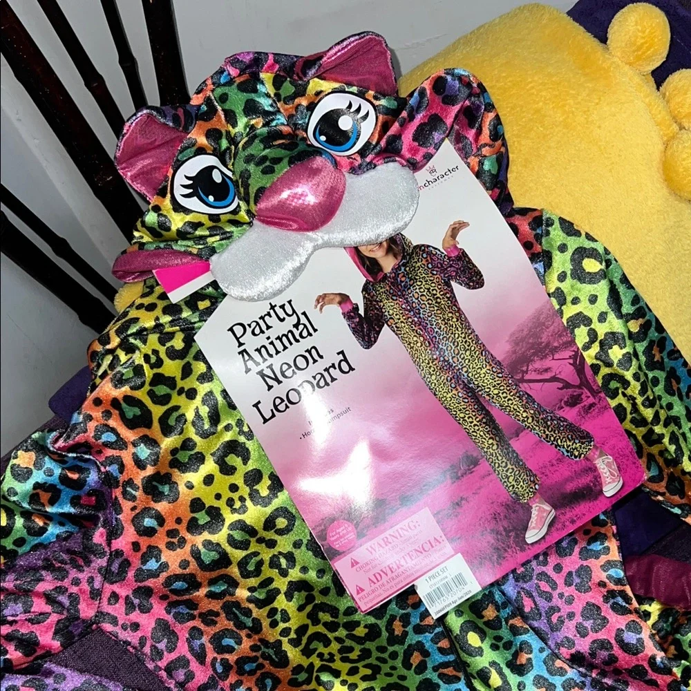 Colorful Leopard Costume - Picture 2 of 4